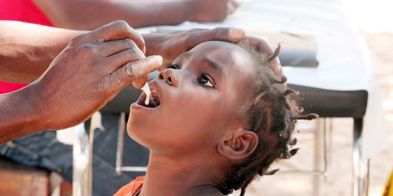IVI photo A girl is vaccinated with oral cholera vaccine.jpg