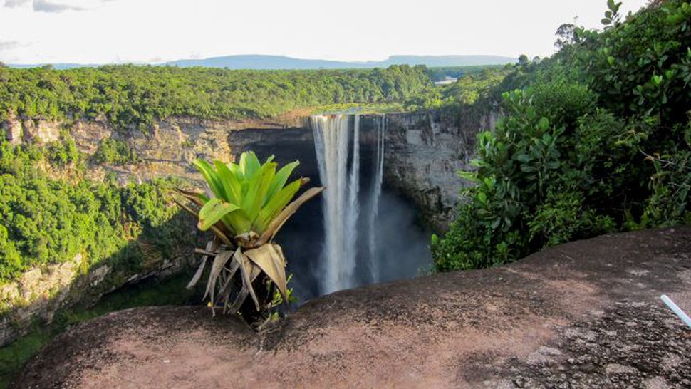 Kaieteur Falls Guyana - KLD.jpg