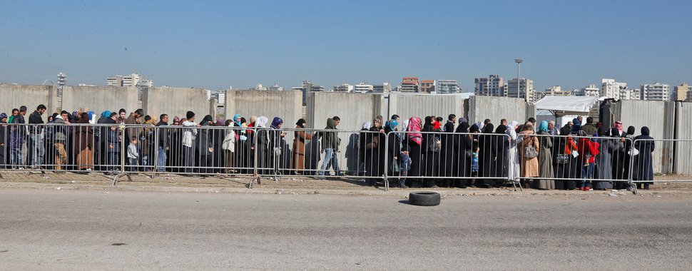 Syrian refugees in Tripoli World Bank photo by Mohamed Azakir.jpg