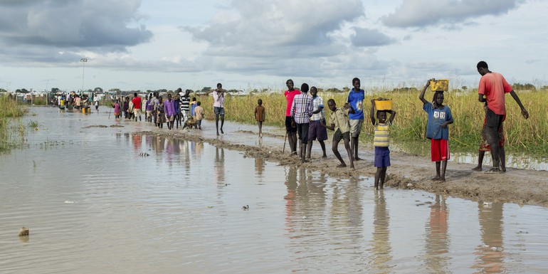 Refugees UN photo JC McIlwaine.jpg