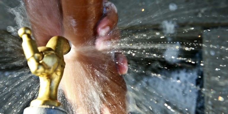 water UN photo Martine Perret.jpg