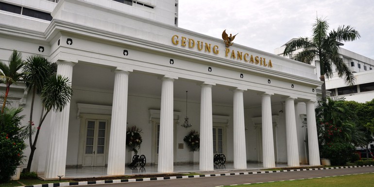 gedung pancasila Indonesian MFA building.jpg