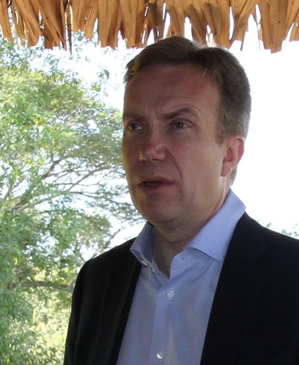 borge_brende_in_bago_photo_frode_overland_andersen_cropped.jpg